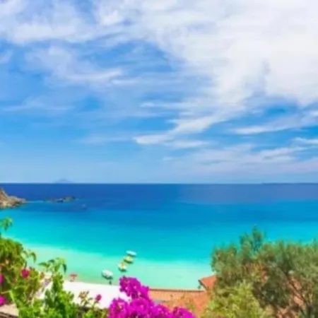 Perfect Life Villa With Pool And Sea View فيلة